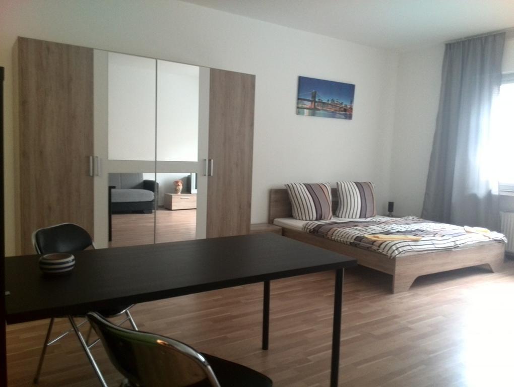 Big Apartments Dortmund Room photo